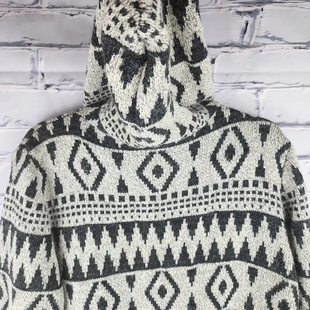 Montreal Cardigan Women's L Aztec/Geometric Plush Soft Black/White Sweater Boho - Picture 6 of 8